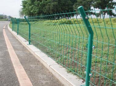 高速公路护栏网 高速公路护栏网